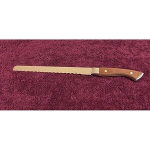 Vintage Carvel Hall Serrated Bread Slicing Knife Wood Handle USA EUC